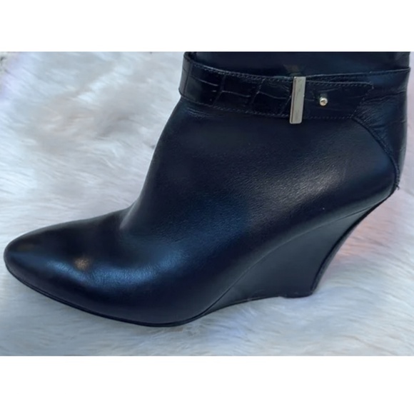 ANN TAYLOR FINLEY WEDGE BOOTS - Picture 3 of 5